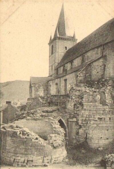 Porte de La Val en Sint-Lambertuskerk | Bouvignes | ca. 1900