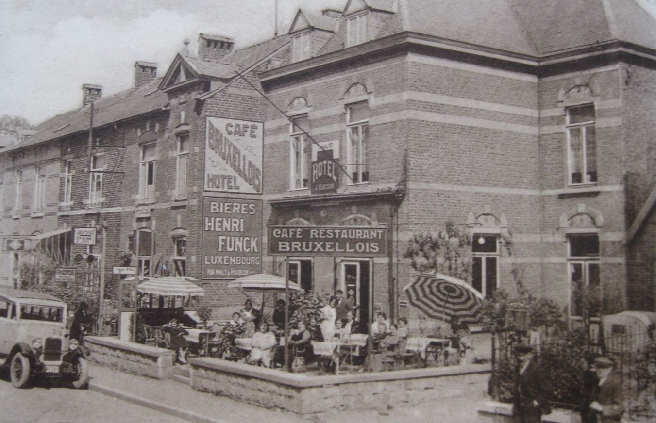 café-restaurant Bruxellois | Hastière | postkaart